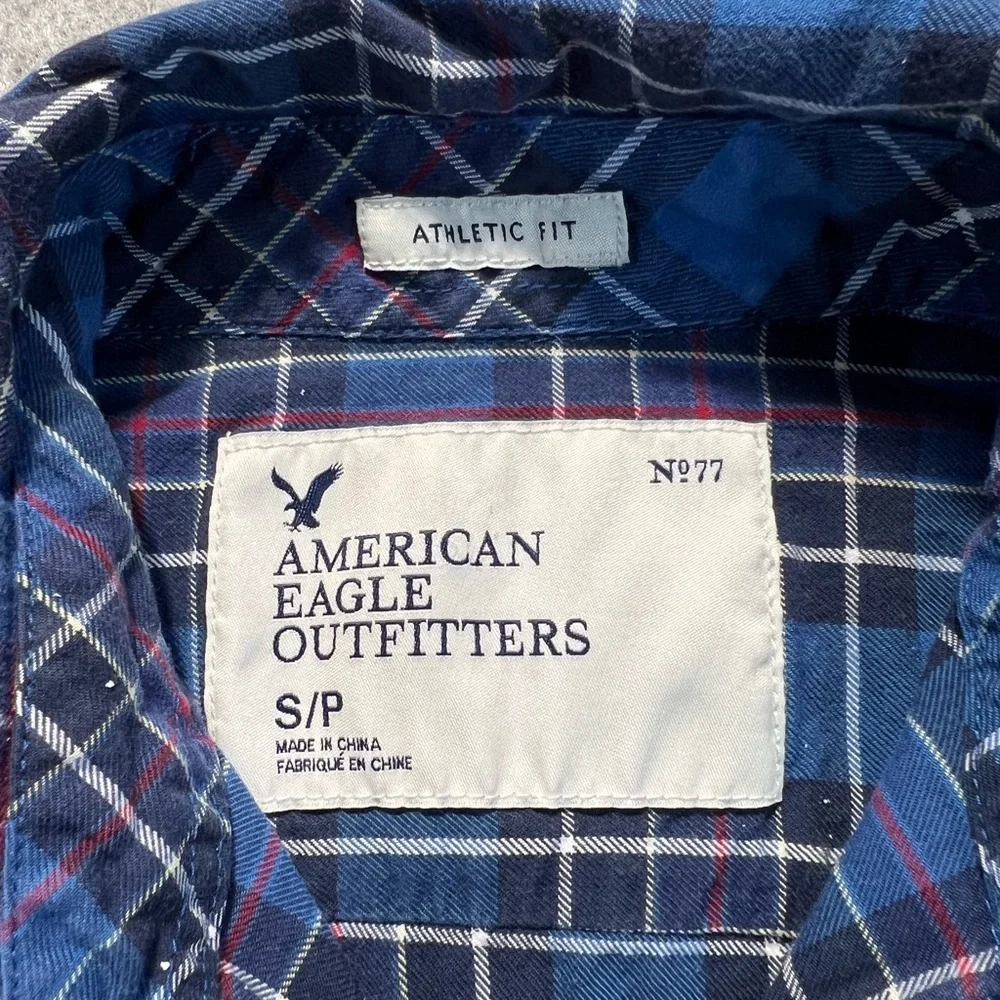 American Eagle Outfitters Men’s Small Blue Plaid Button Up Shirt Athletic Fit